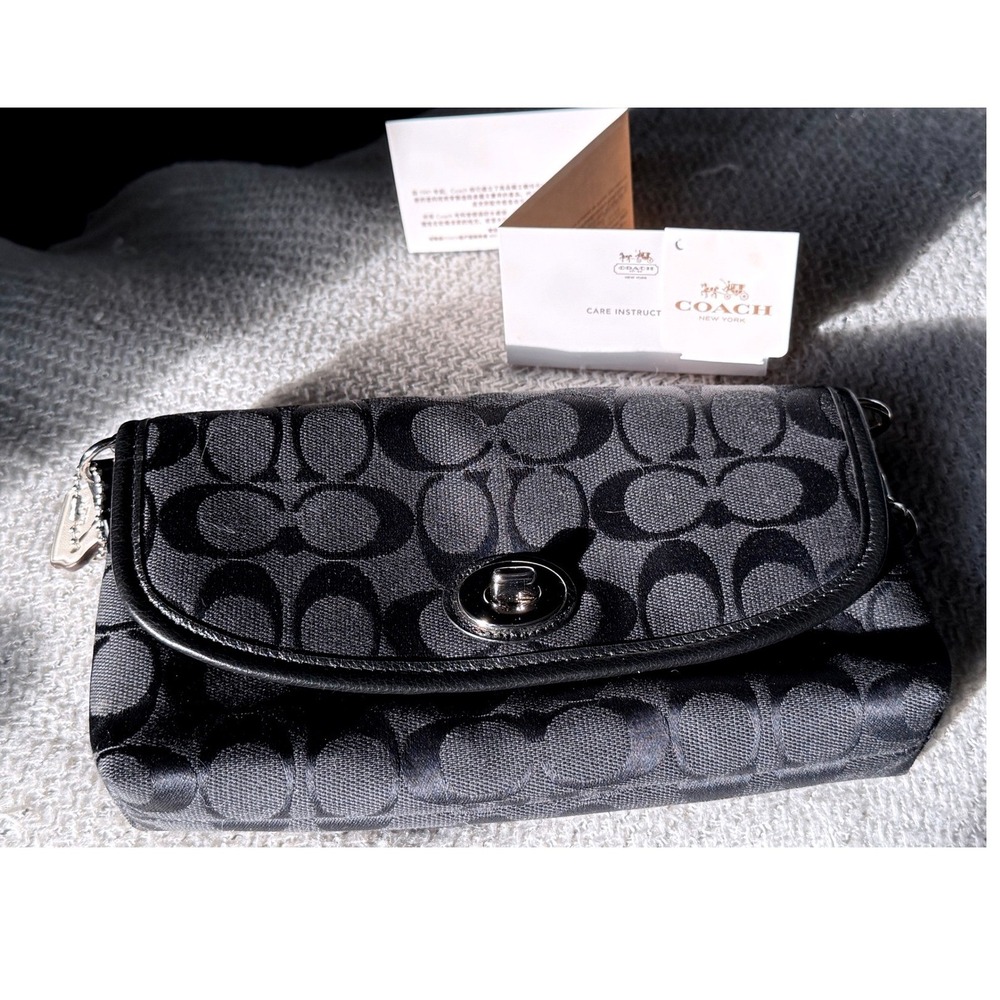 Coach Legacy Signature Turnlock Wristlet Vintage Y2K Wallet Black Gray NWOT - Picture 8 of 11